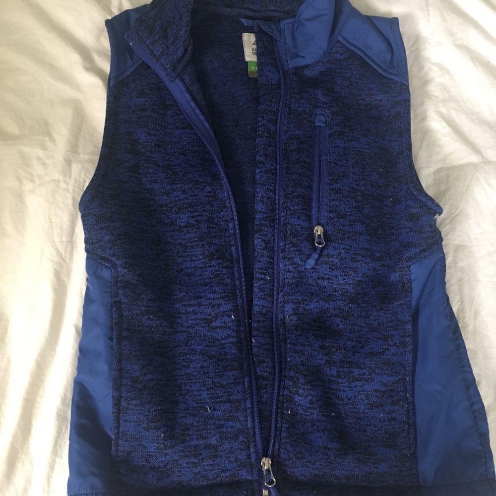 Alpine design vest